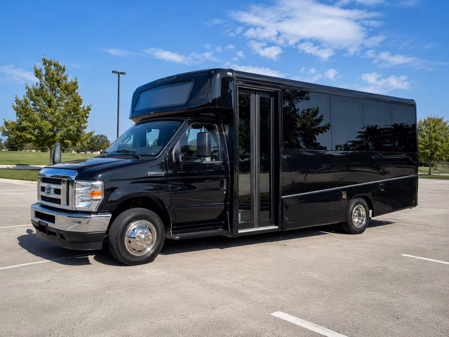 college campus tour buses for kansas city area high schools