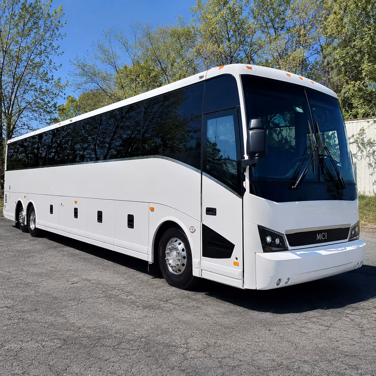 employee buses for sporting events offsites and company outings in kansas city