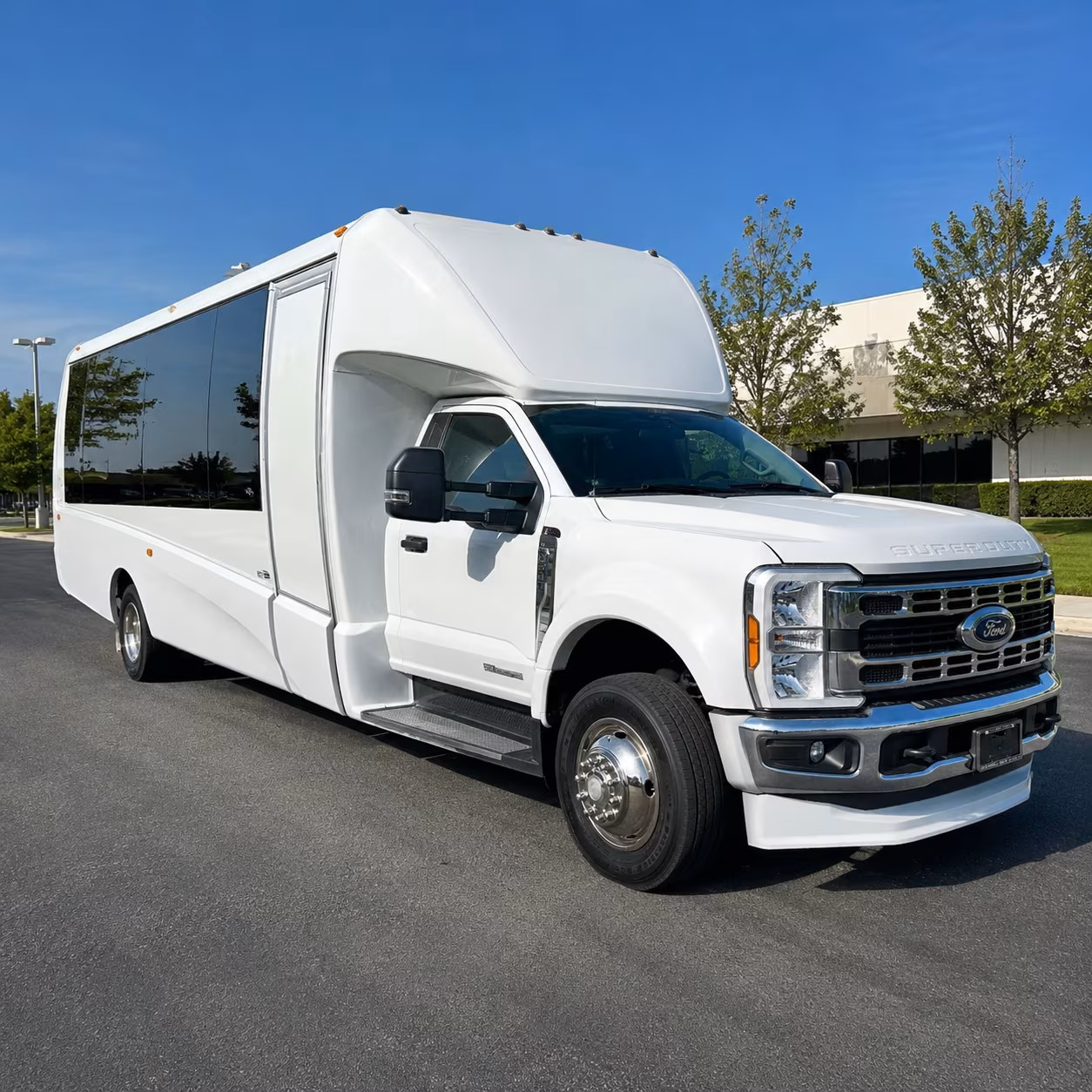 employee shuttle buses for kansas city s corporate campuses and office parks