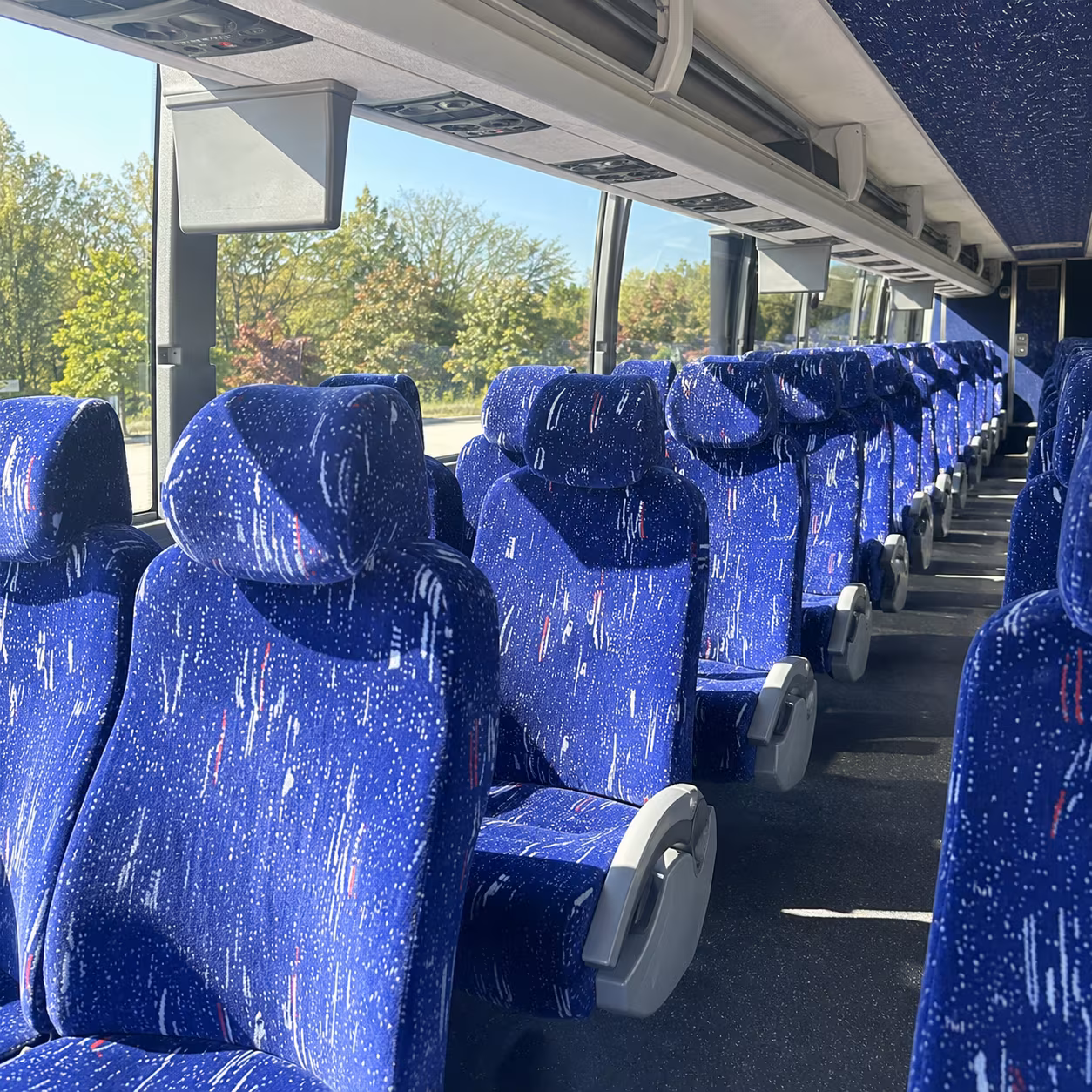 kansas city long distance bus rentals for corporate conference groups