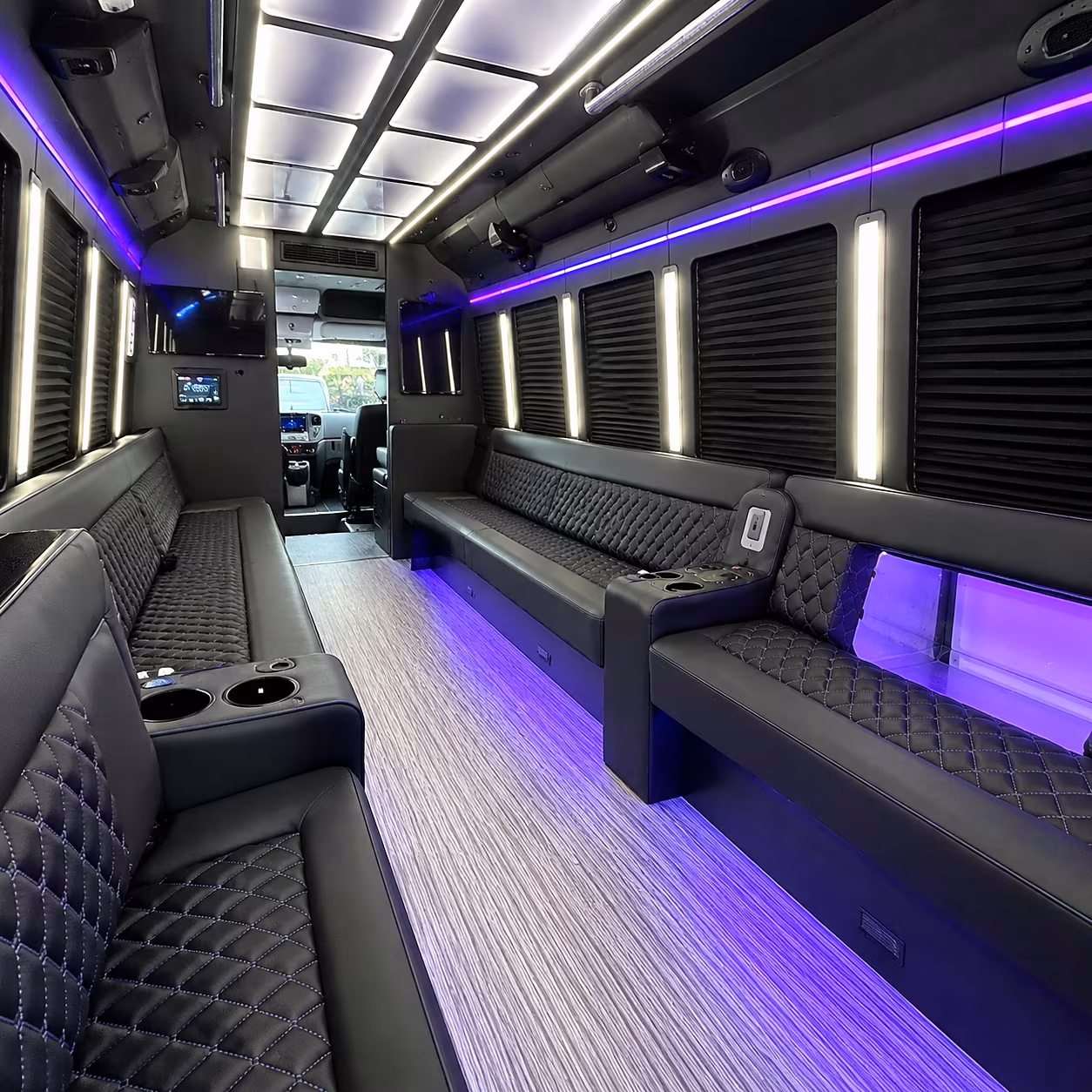 party buses for wine and brewery tours around the kansas city river market