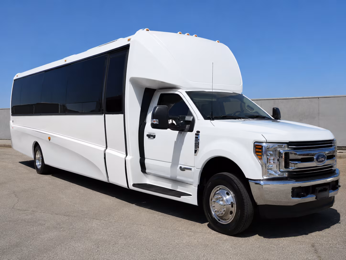 wedding and special occasion buses in kansas city