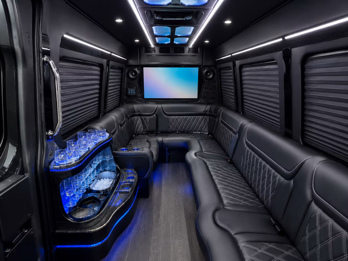 why rent using kansascitycoachbusservice com